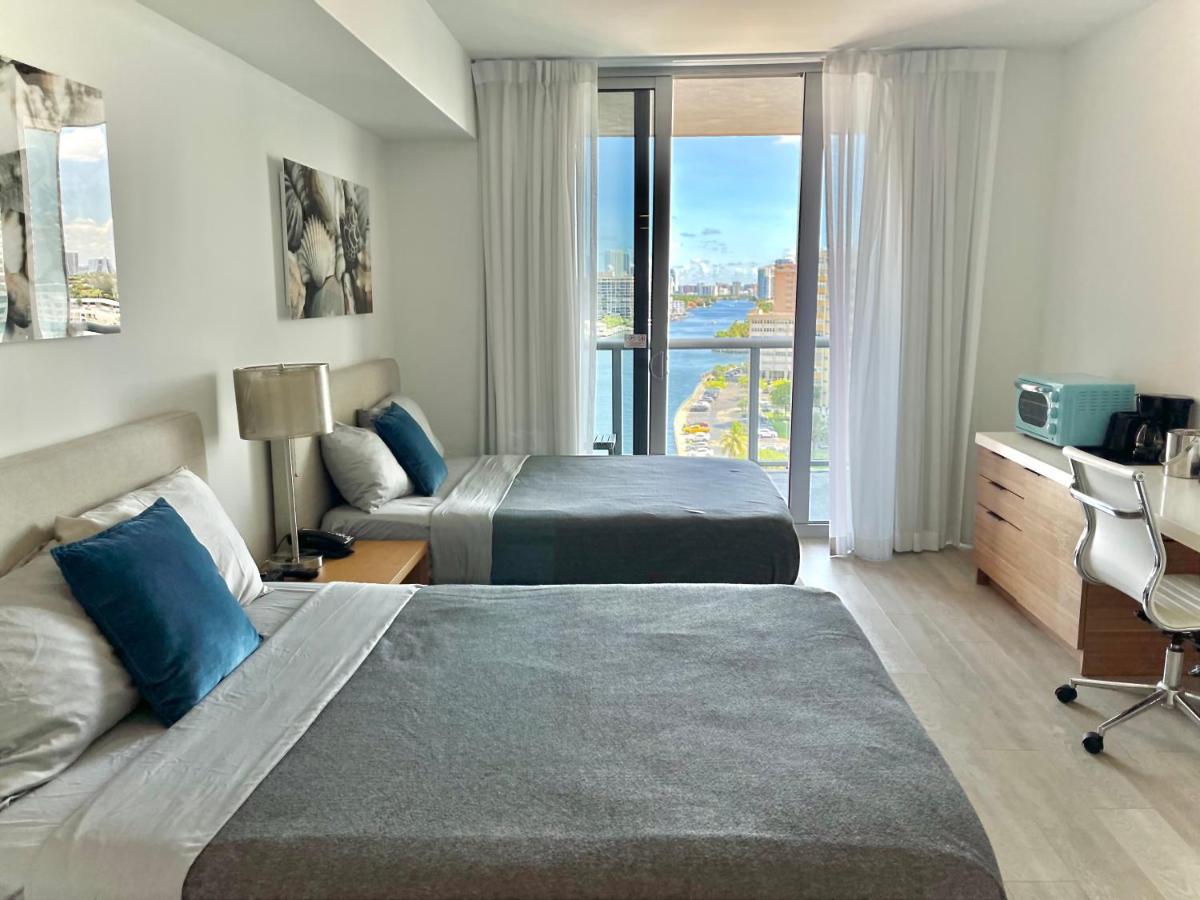 2Bd 2Ba Condo @Beachwalk Resort W/Pool Hallandale Beach Kültér fotó