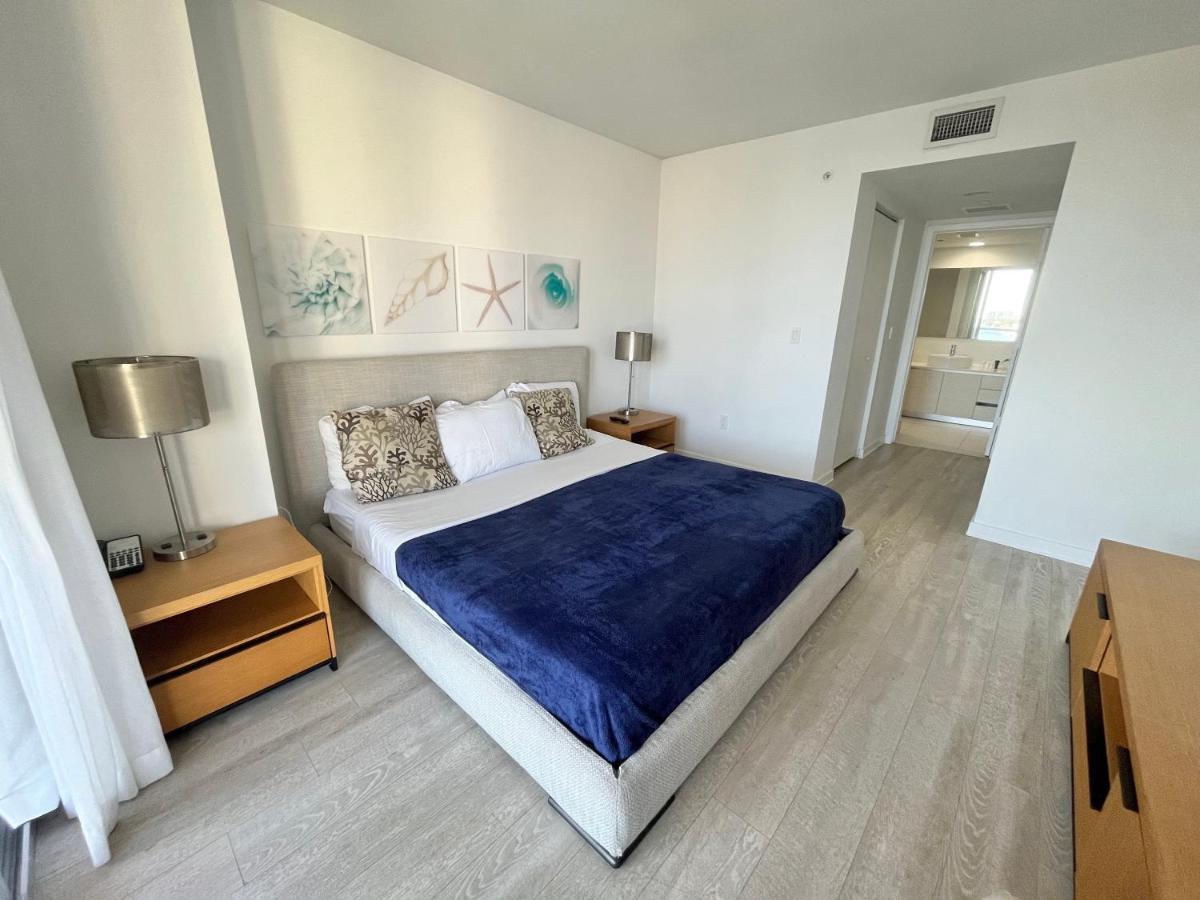 2Bd 2Ba Condo @Beachwalk Resort W/Pool Hallandale Beach Kültér fotó
