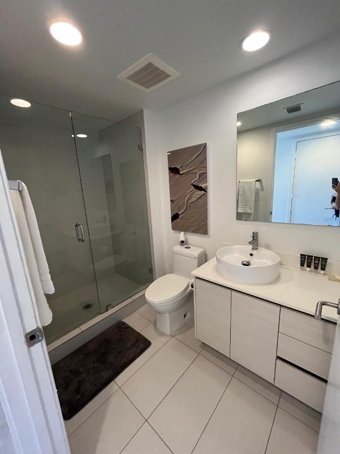 2Bd 2Ba Condo @Beachwalk Resort W/Pool Hallandale Beach Kültér fotó